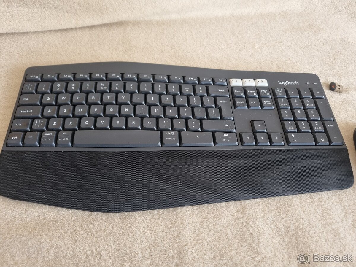 Logitech MK850 - 6