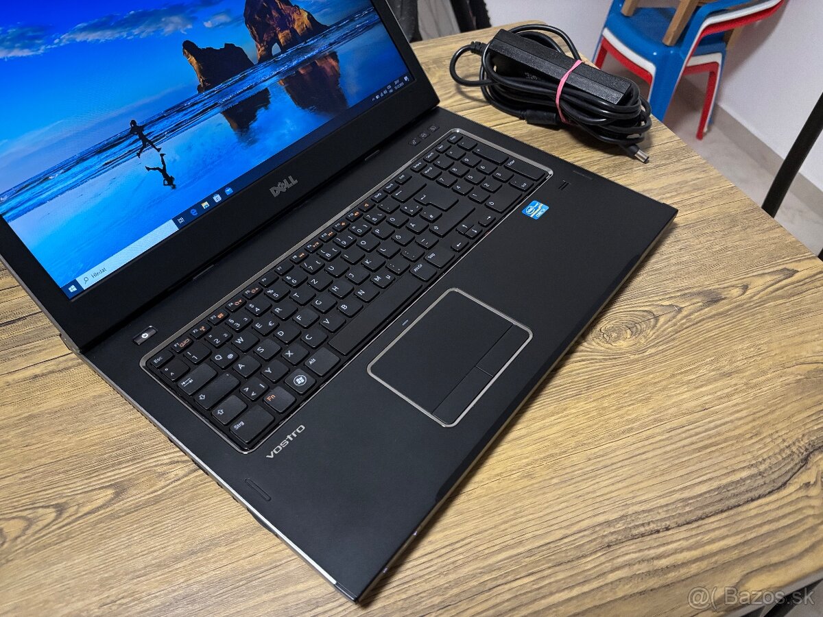 /17.3"/Dell/Notebook/i3/6GB RAM DDR3/1TB SSHD/Intel HD 2GB - 6