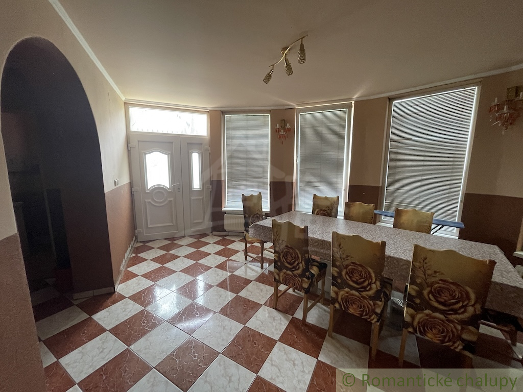 Dva rodinné domy na jednom pozemku v atraktívnej lokalite - 6