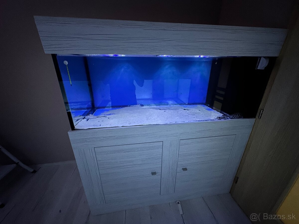 Akvárium so skrinkou, set - 6