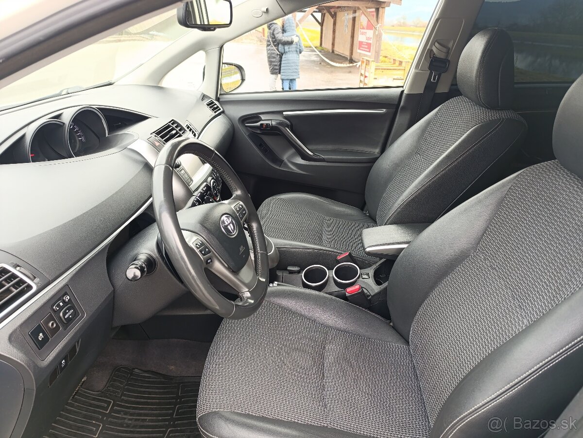 Toyota Verso 2,2 D-CAT - 6