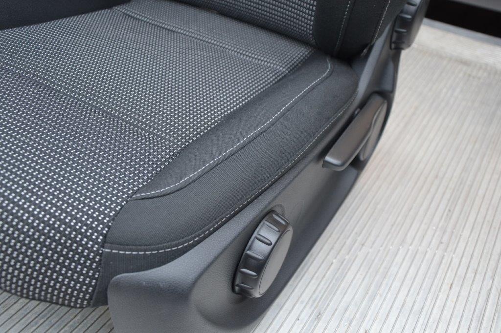 Mercedes-Benz V klassa ,Vito - sedačka řidiče - 6