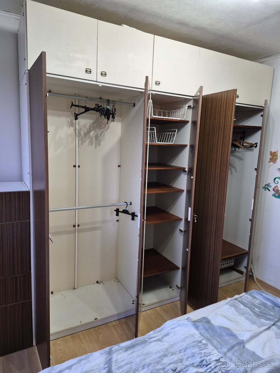 Starší nábytok - 6