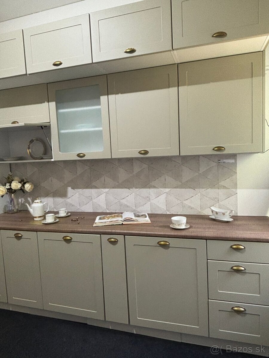 Moderná nepoužitá kuchyňa NATALI krémová - 6