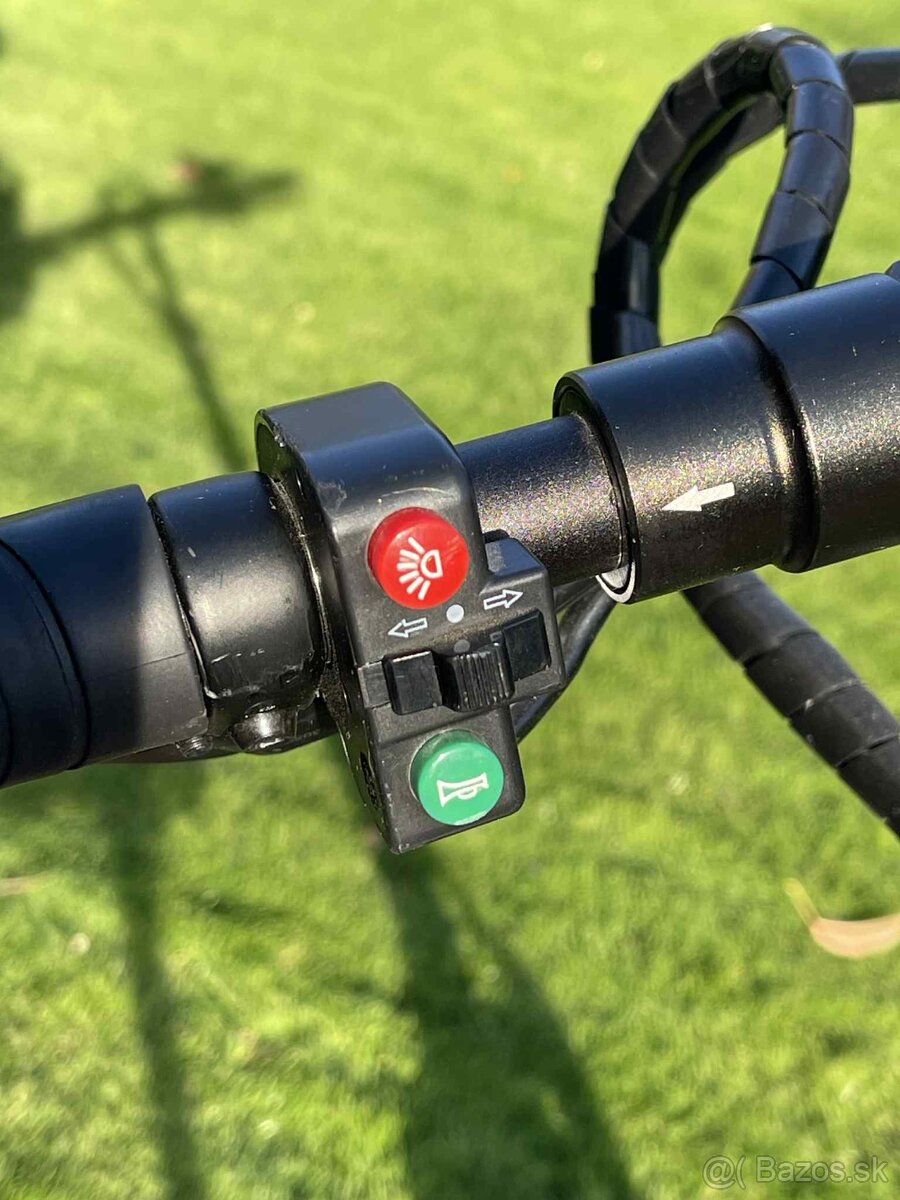 Elektrická kolobežka City Boss – so sedadlom - 6