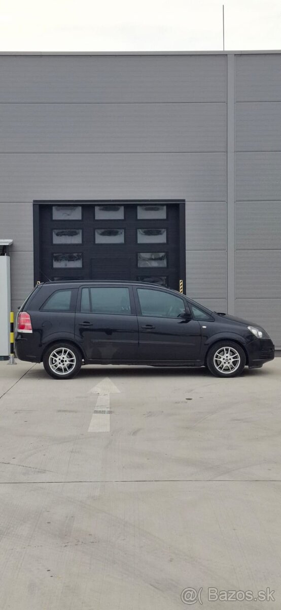 Predám Opel Zafira 1.9 CDTI 7miest - 6