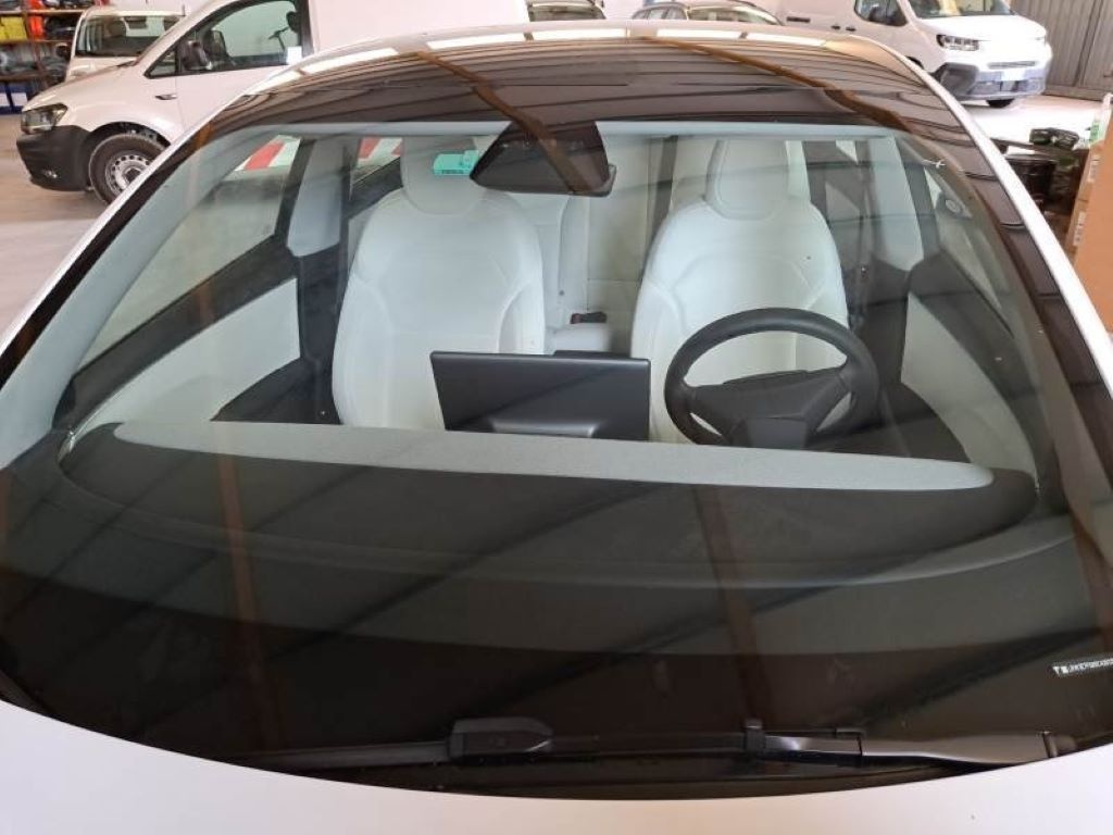 Tesla Model 3 - 2025, tov.záruka,bílý interier - 6