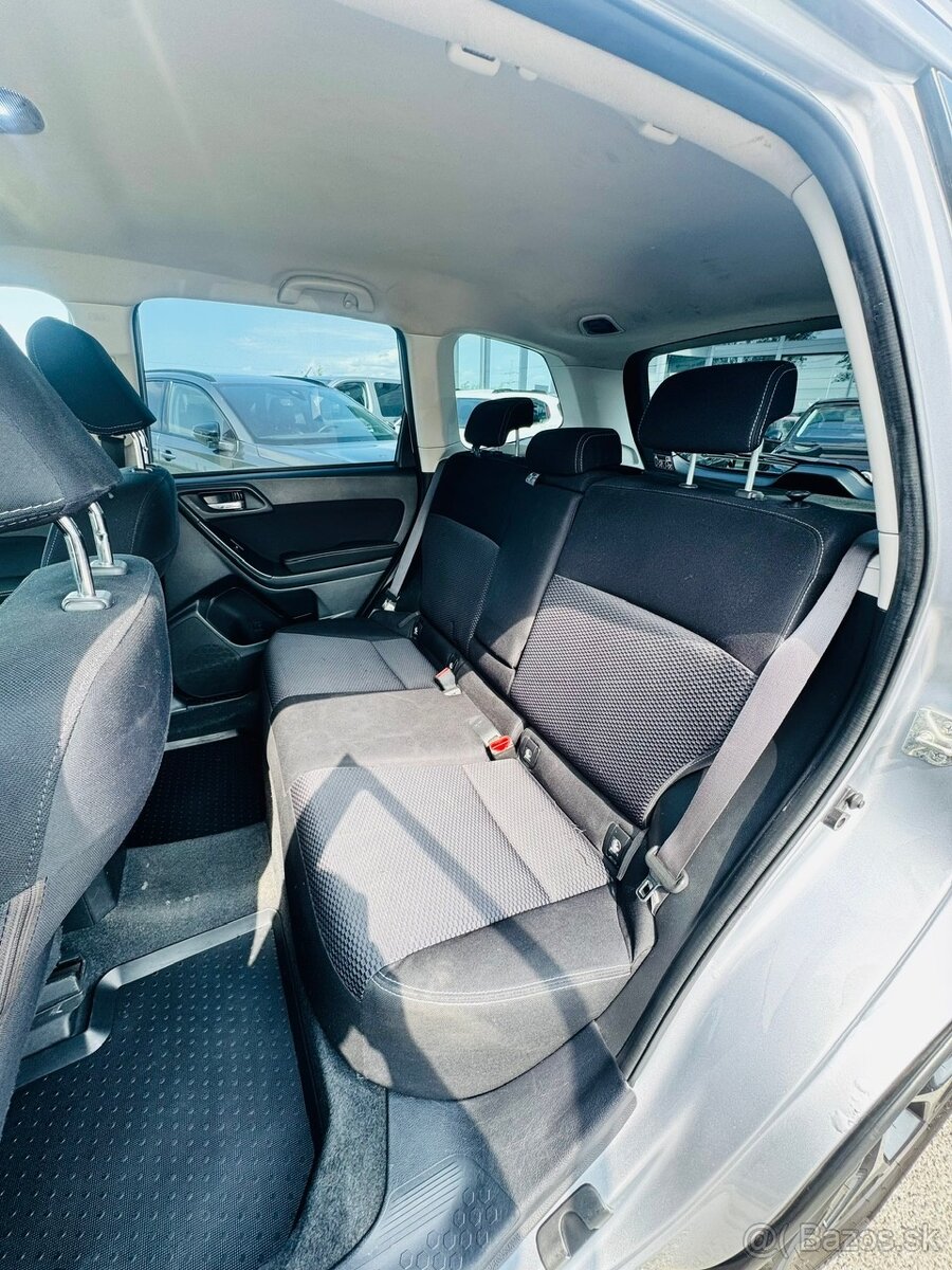 Subaru Forester 2.0i Comfort CVT - 6