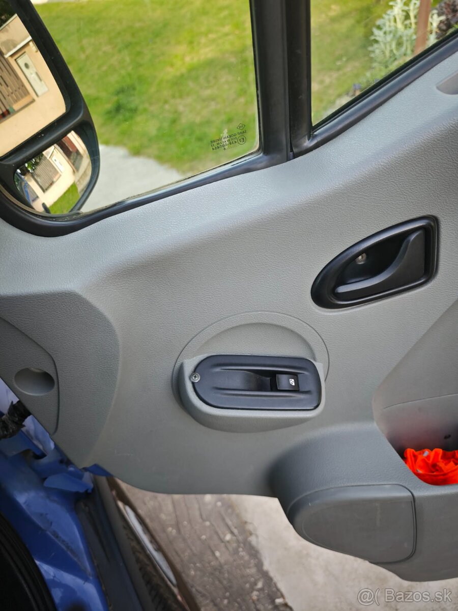 Predám Renault Master 2,5 dCi r.v.2006 - 6