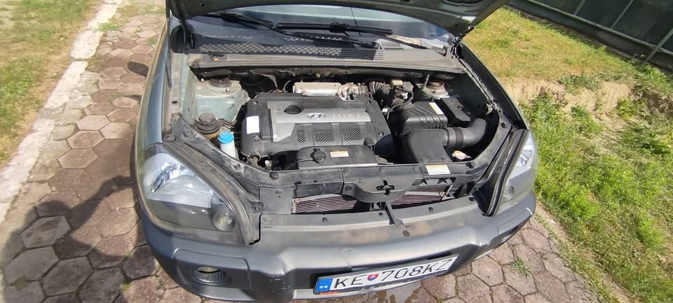 Hyundai Tuscon 2,0L 4x4 benzin - 6