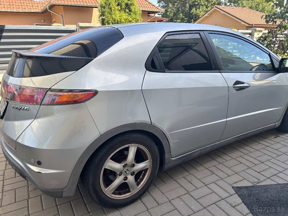 Honda civic 1.4 benzin - 6