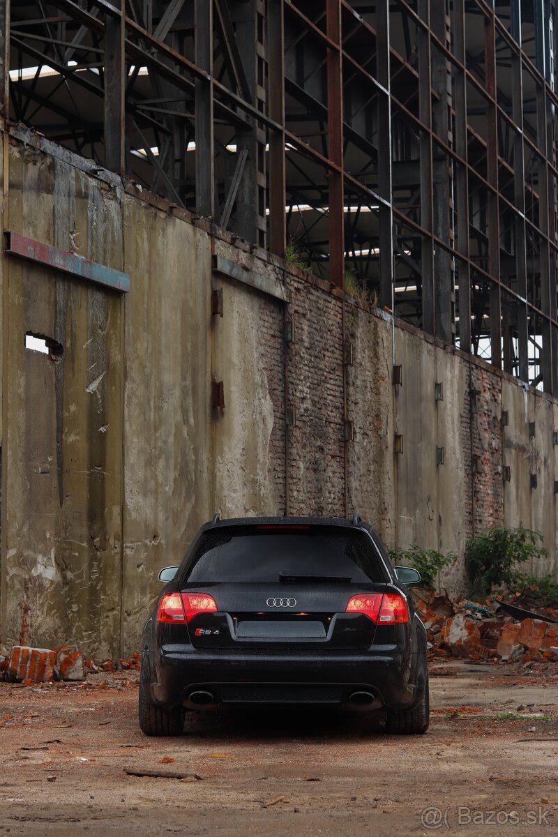 Audi RS4 avant b7 - 6