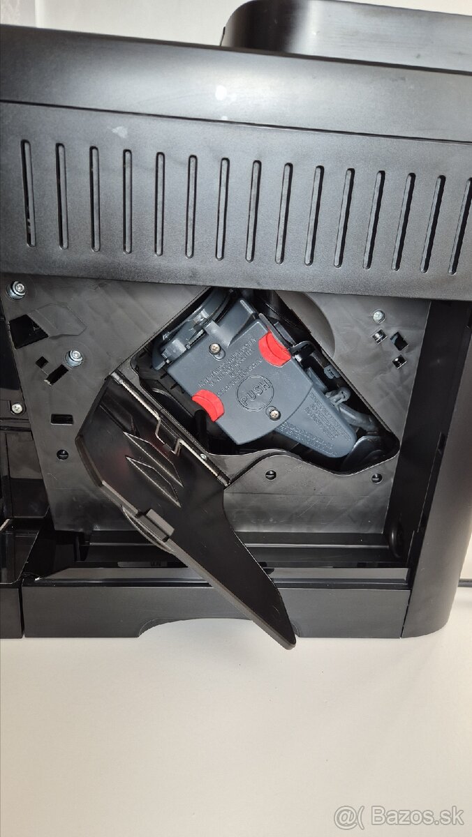 Kávovar DeLonghi Magnifica Evo 2023 roku - 6