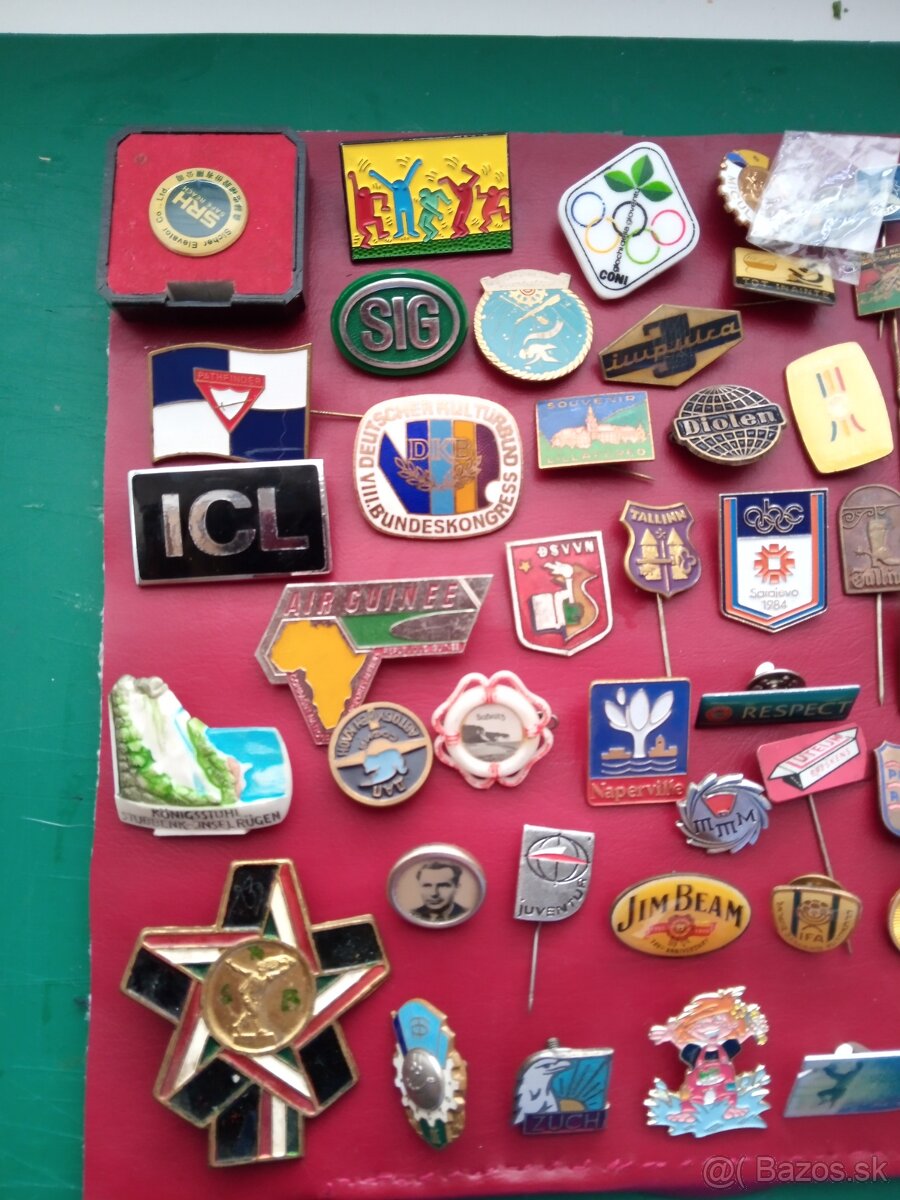 Rôzne odznaky v celku. - 6