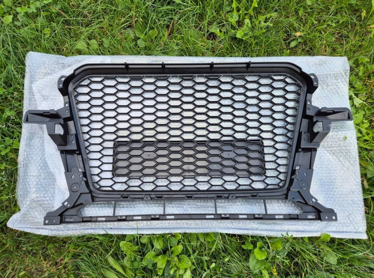 AUDI Q5 8R FACELIFT predná maska / HONEYCOMB / ČIERNA - 6