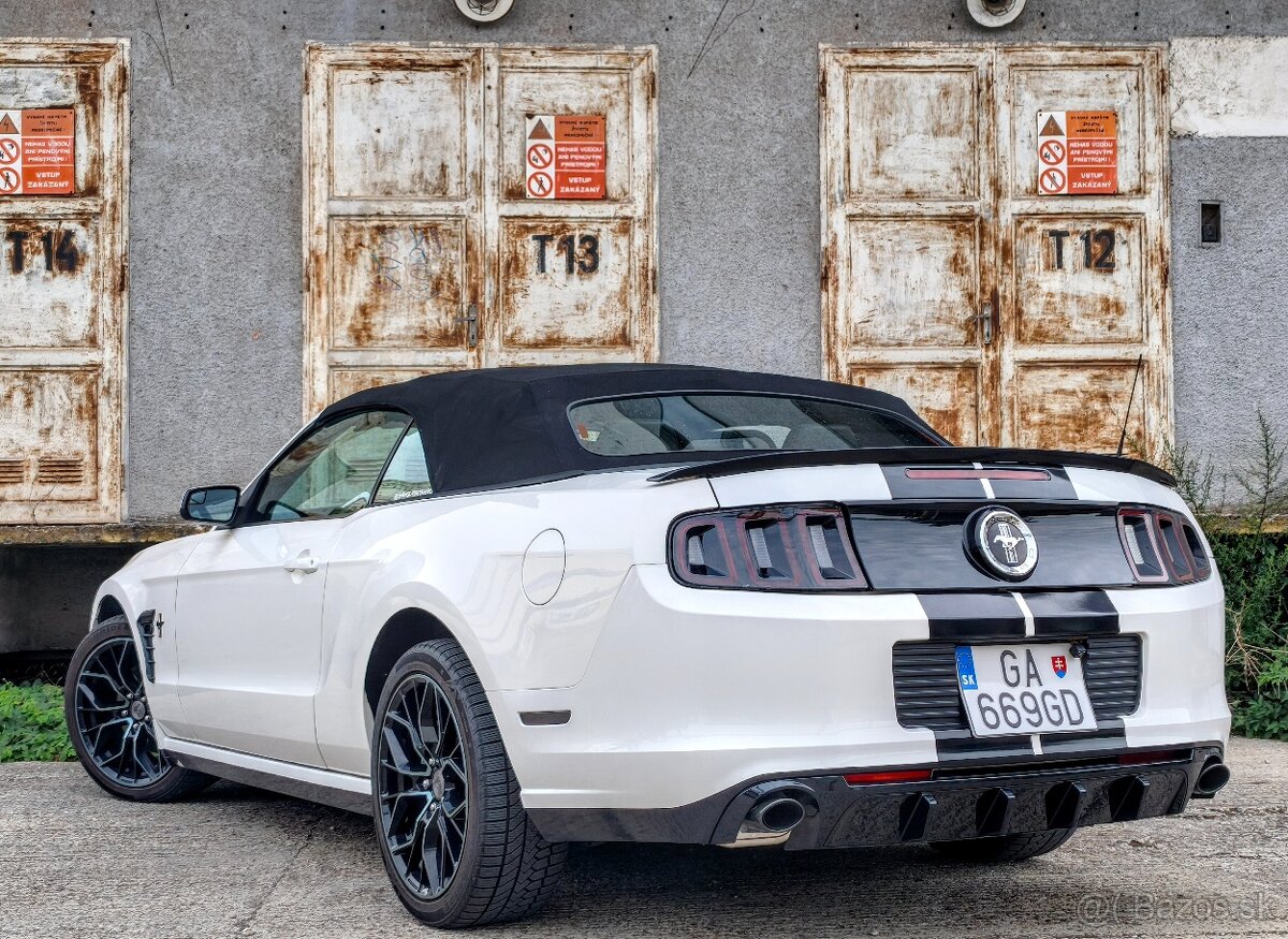 FORD MUSTANG CABRIO 3,7 V6 - 6