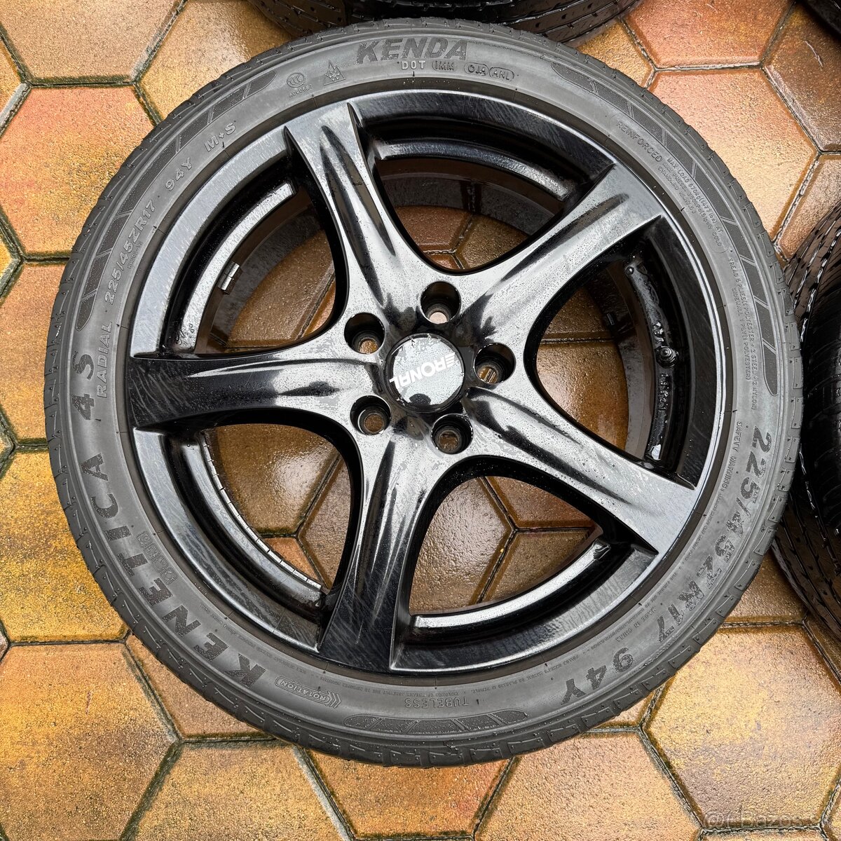 225/45 r17 5x112 - 6