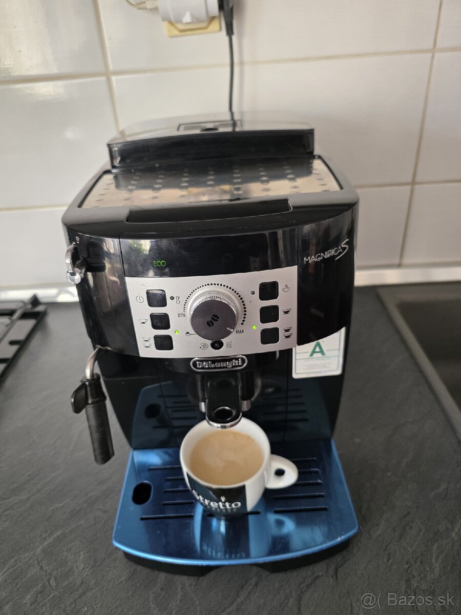 Kavovar Delonghi - 6