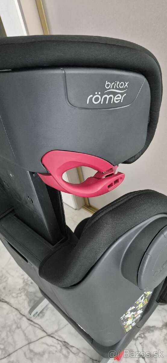 BRITAX RÖMER KIDFIX III M - 6