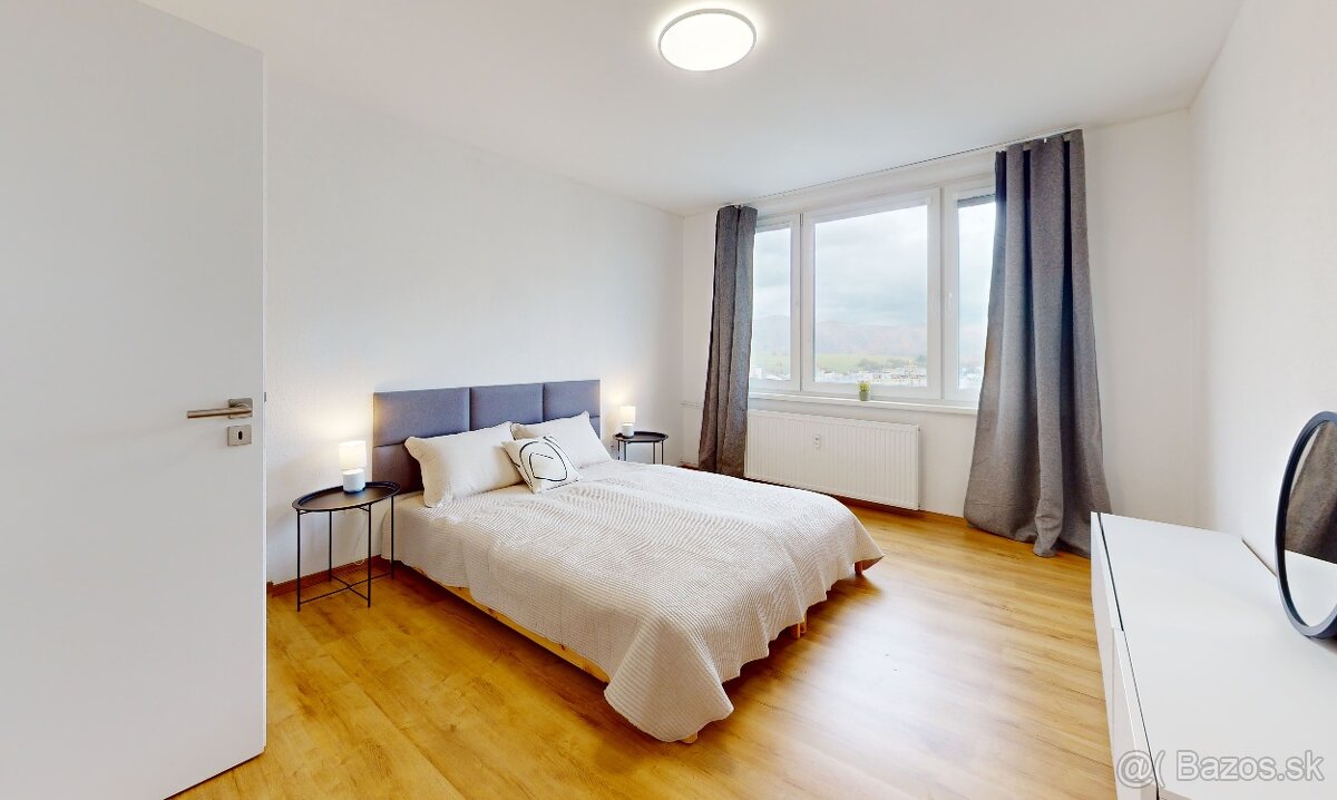 Moderný komplet zrekonštruovaný 3 izbový byt s balkónom - 6