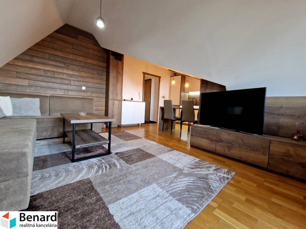 2 IZBOVÝ BYT, VEĽKÁ LOMNICA,VYSOKÉ TATRY,GARAŽOVÉ STÁTIE - 6