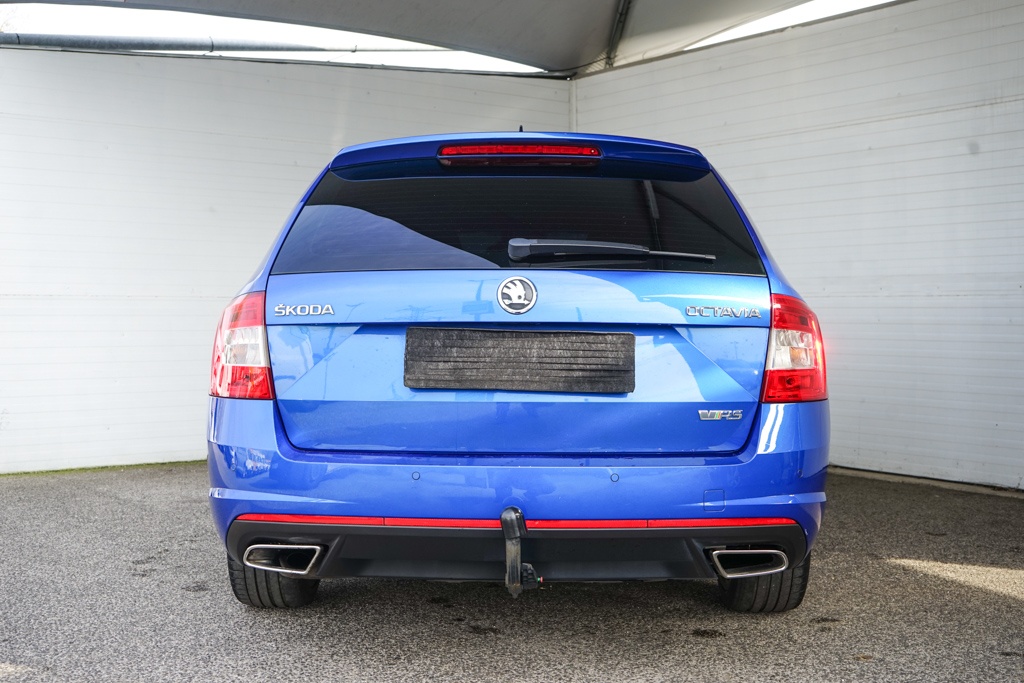 483- Škoda,Octavia Combi RS,2015,nafta,2.0 TDI RS,135kw - 6