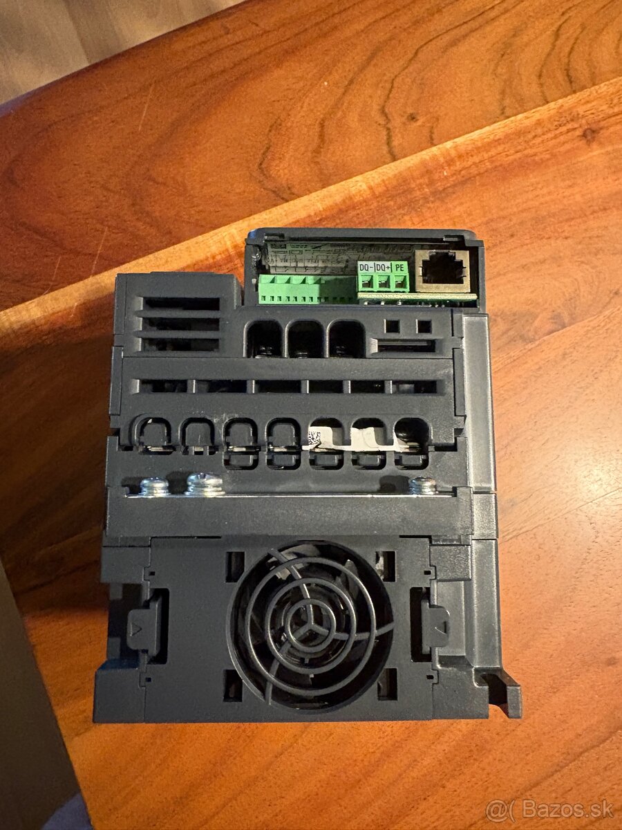 Schneider Altivar Menič 240V 8A - 6