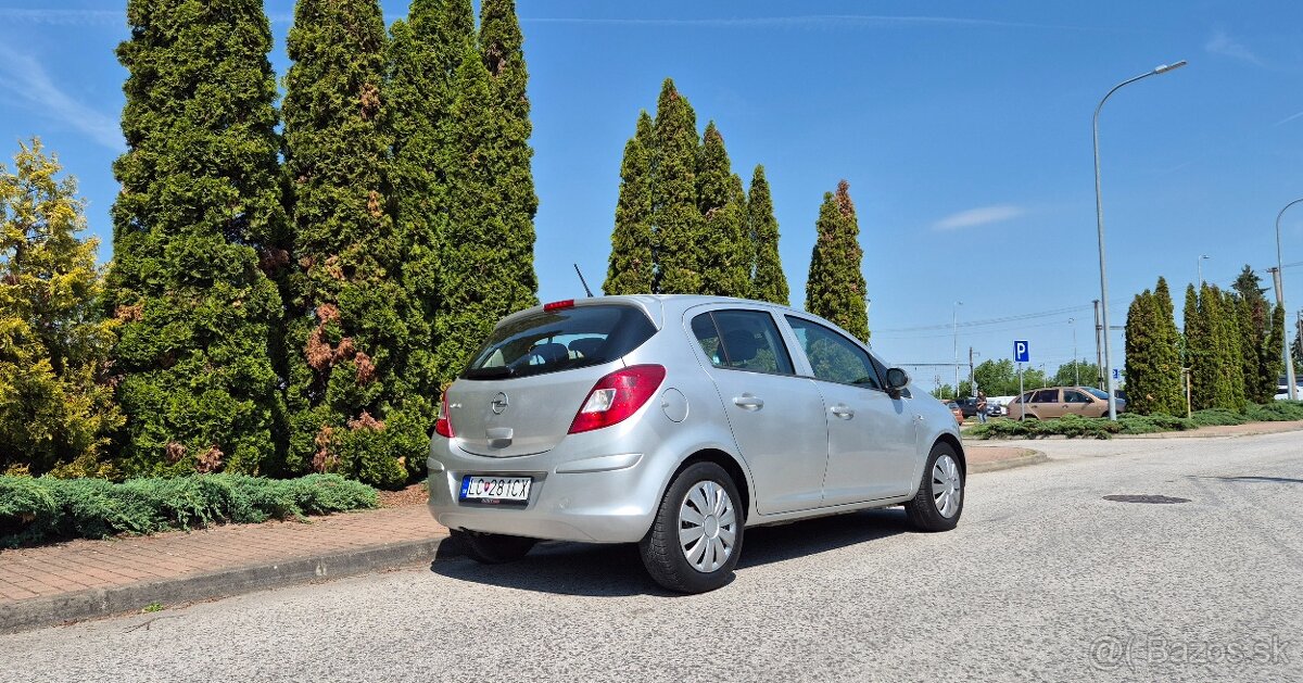 Opel Corsa 1.4 benzín automat rv.10/2009 - 6