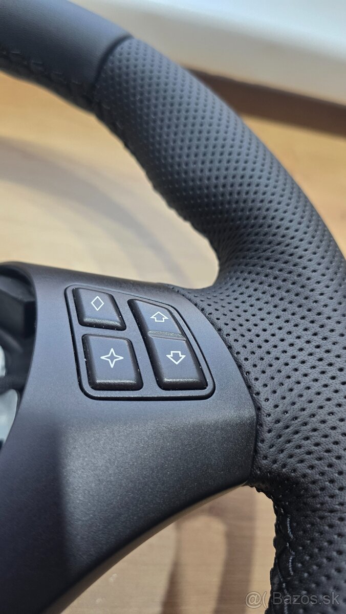 VOLANT BMW 3 E90 E91 E92 E93 E87 E82 E84 sport - 6