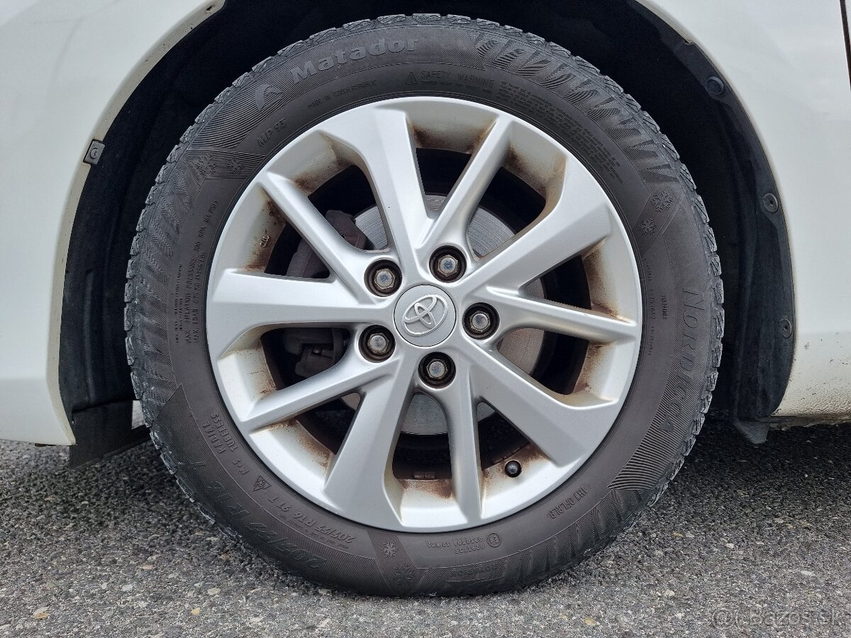 Toyota Auris Touring Sports 1.4 l D-4D DPF Style za 5.690 € - 6