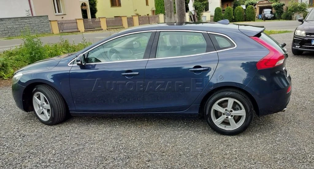 Volvo V40 D3 Momentum Geartronic - 6