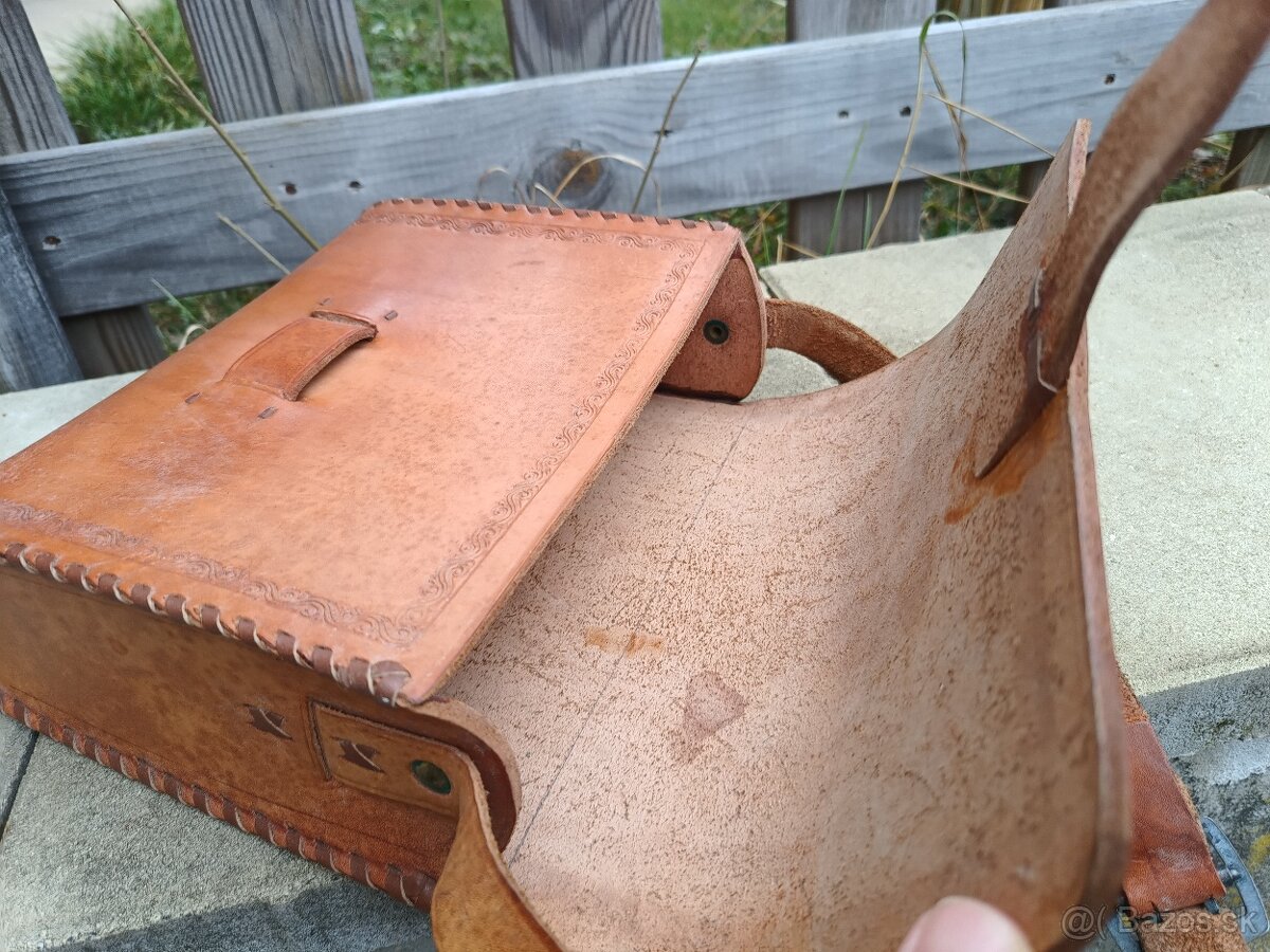 stará ľudová kožená kapsa - 6