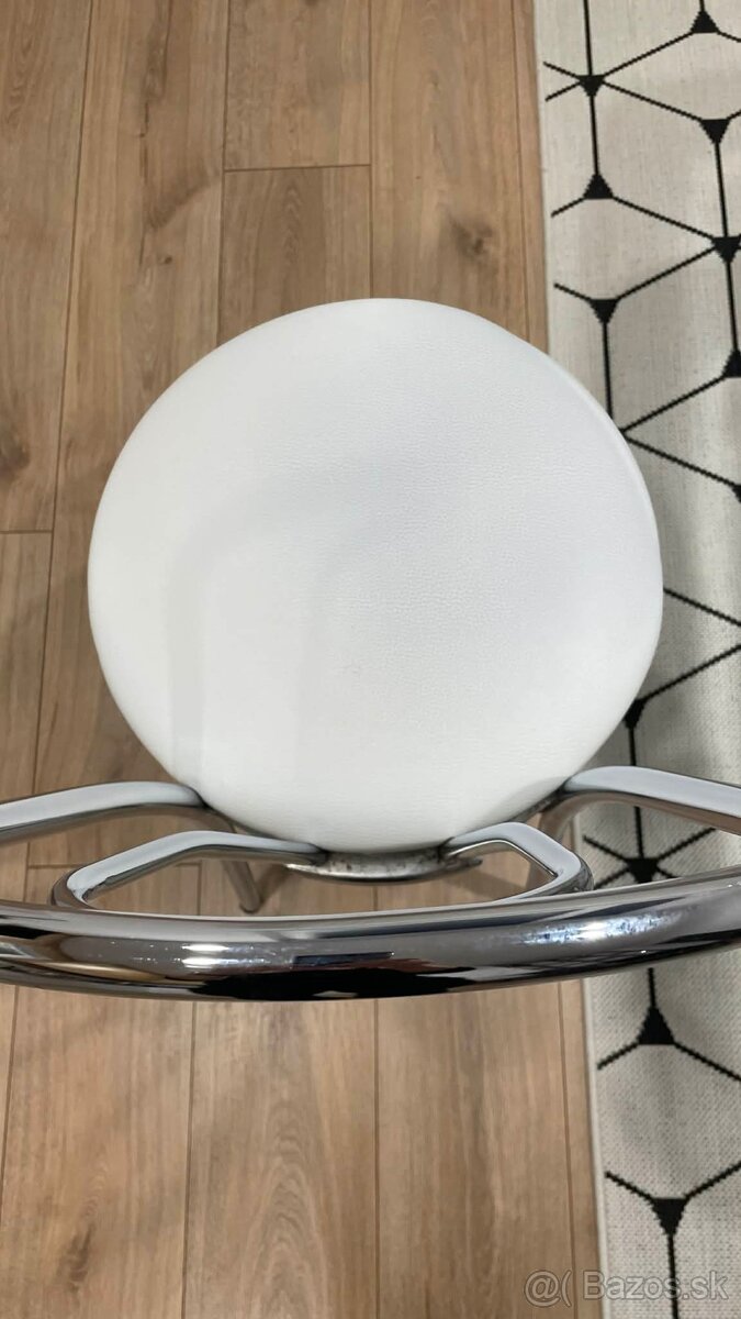 Set stôl a stoličky - 6