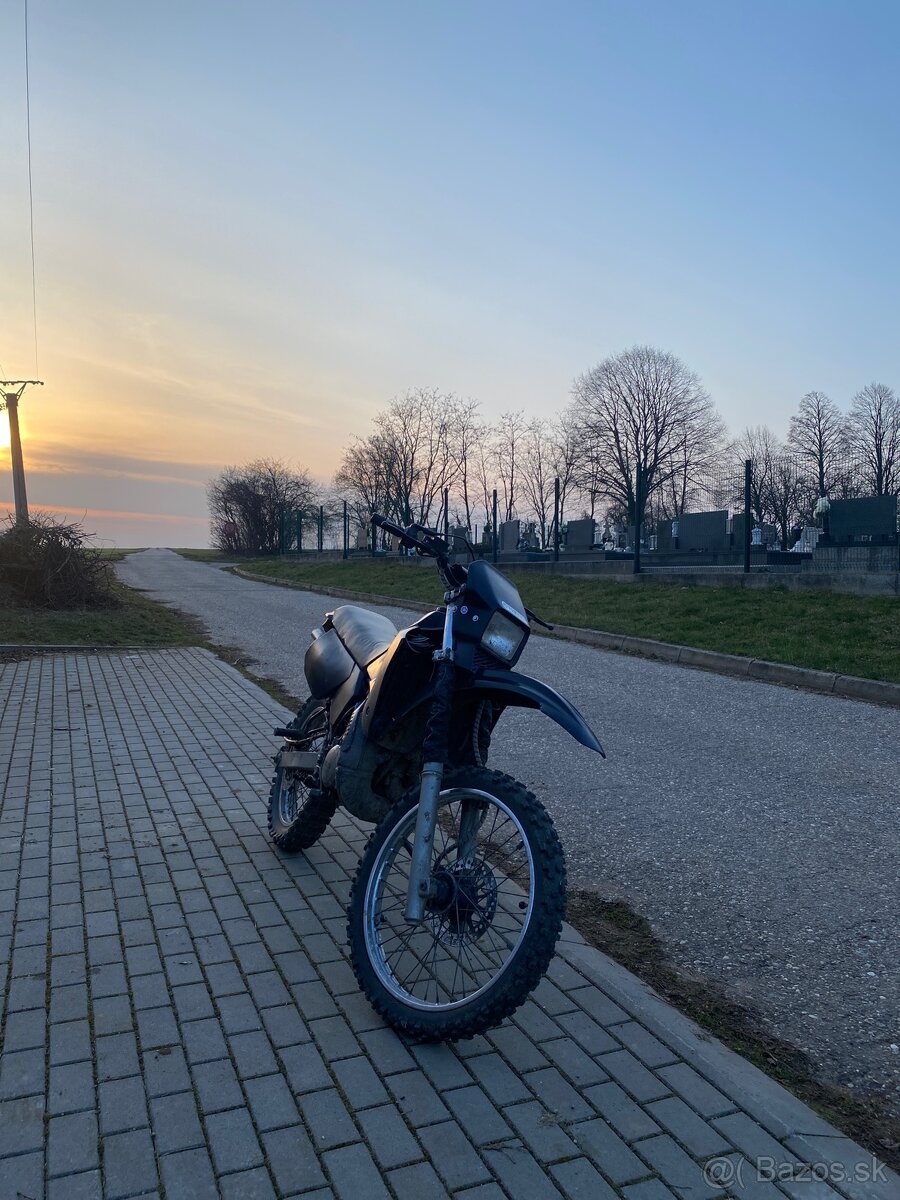 Yamaha DTR 125 - 6
