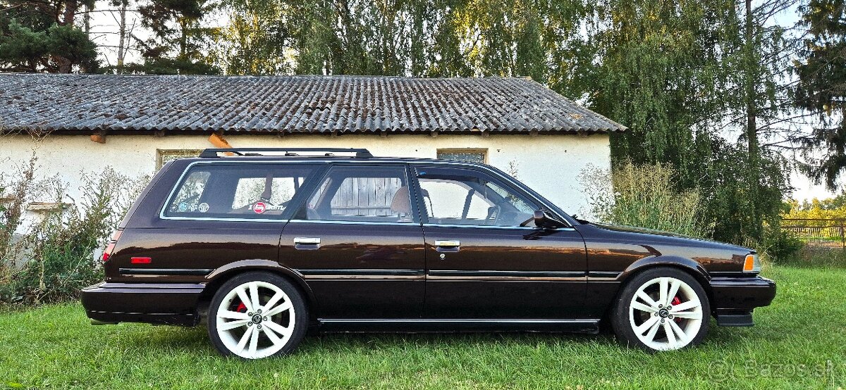 PREDÁM TOYOTA Camry LE 2.5 V6 - 6