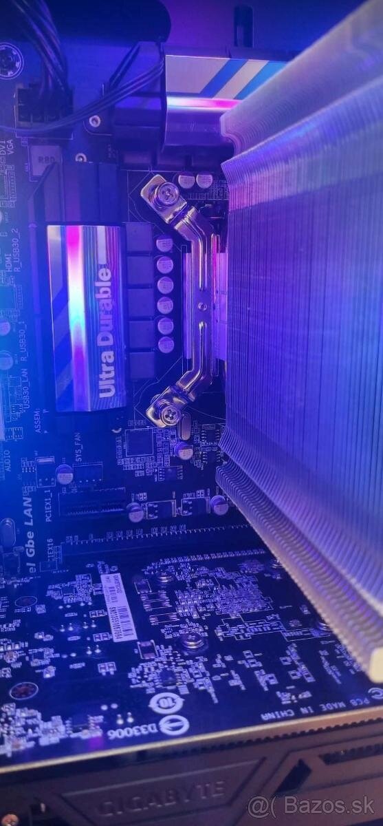 Predam vykonny herny pocitac I7 - 6