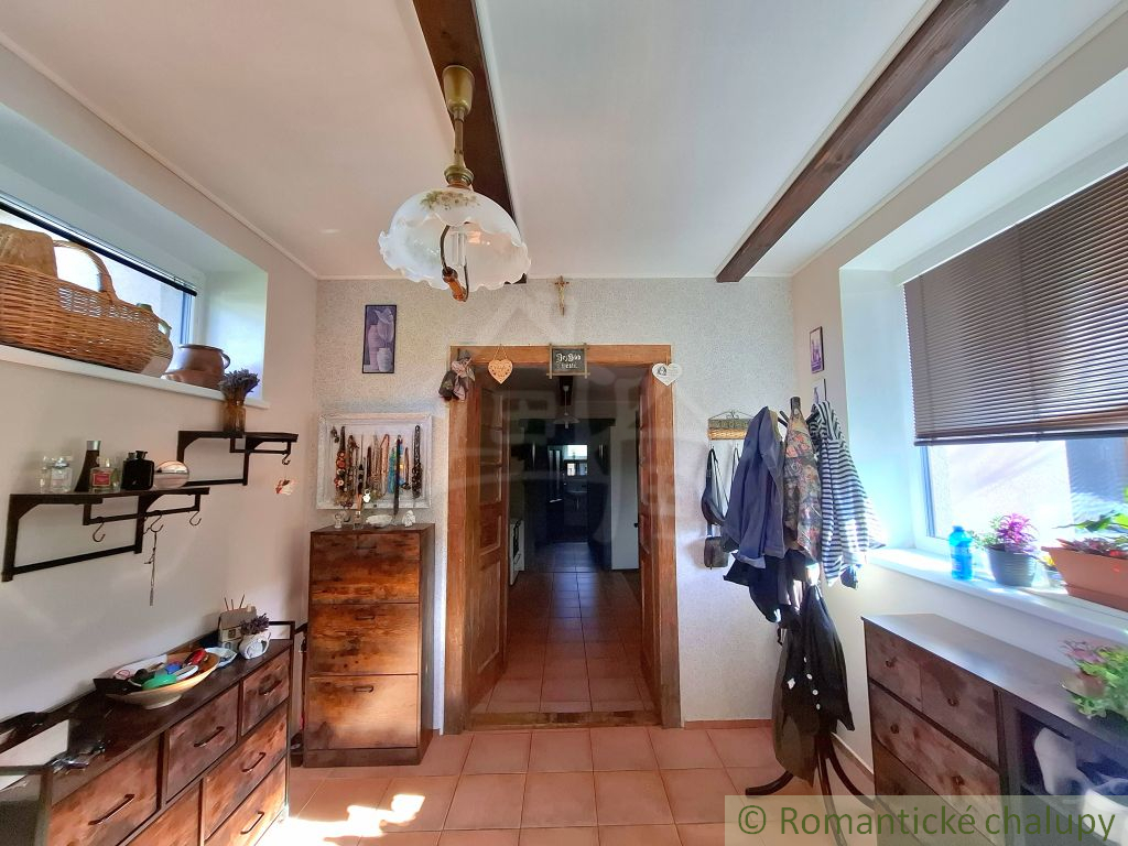 Rozprávkový dom so srdcom a veľkou záhradou - na skok od - 6