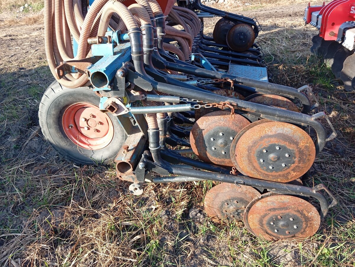 Predám sejačku - 6