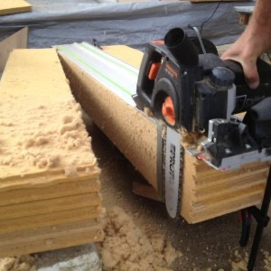 Tesařská řetězová pila protool SSP 200 EB + 5 dalších řetězů - 6