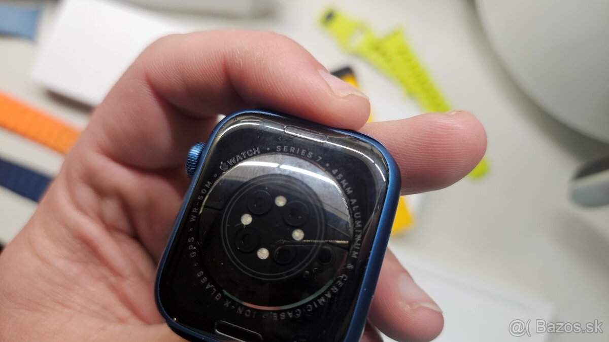 Apple Watch 7 modré 45mm + remienky - 6