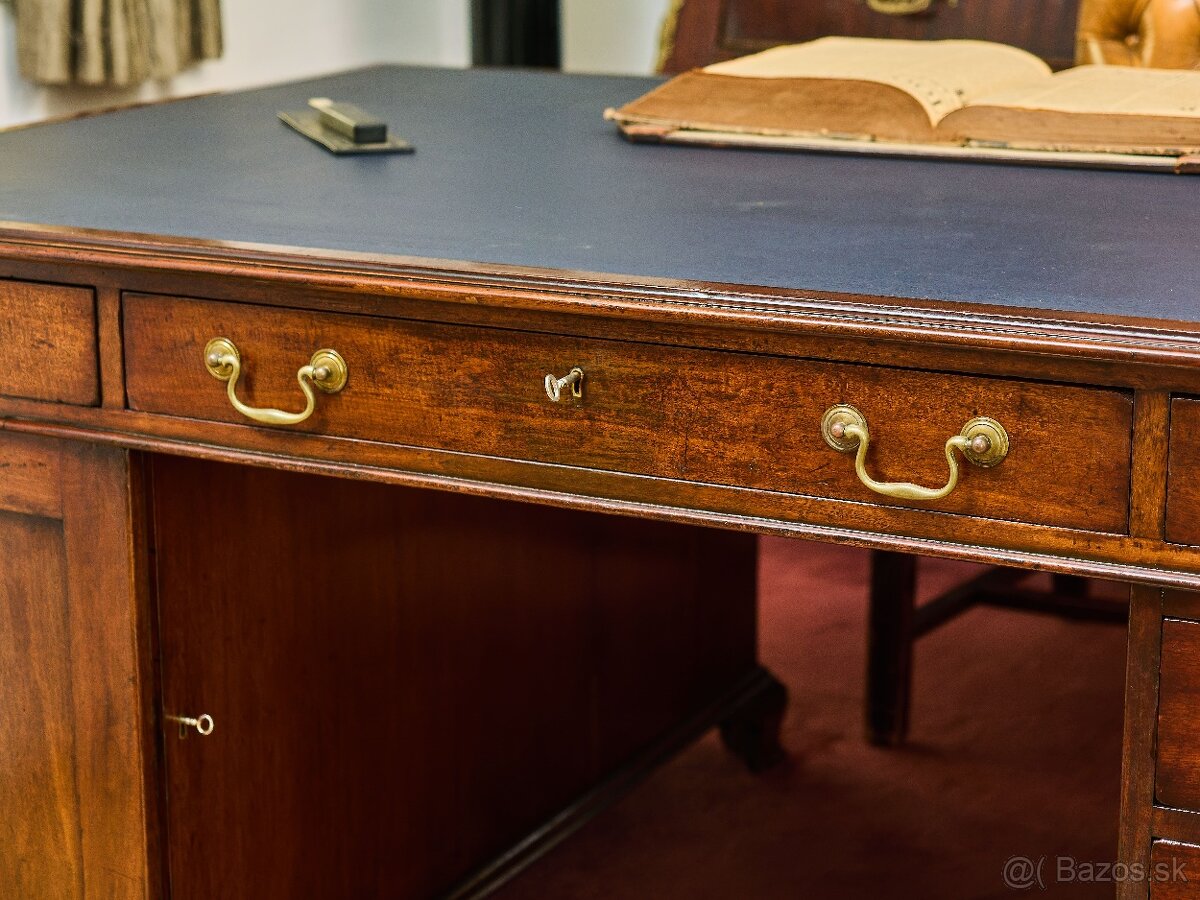 Veľký anglický písací stôl. Obojstranný - 6