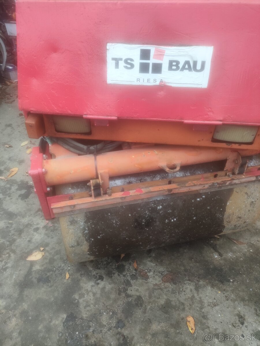 Vibračni valec HAMM - 6