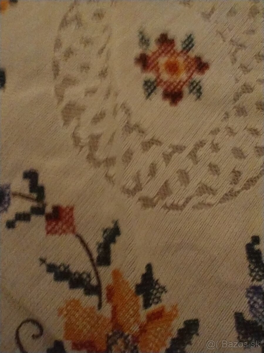 Retro vyšívané obrusy - 6