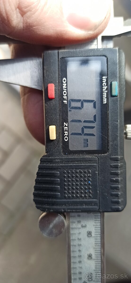 Pneumatiky 215/60 R16 - 6