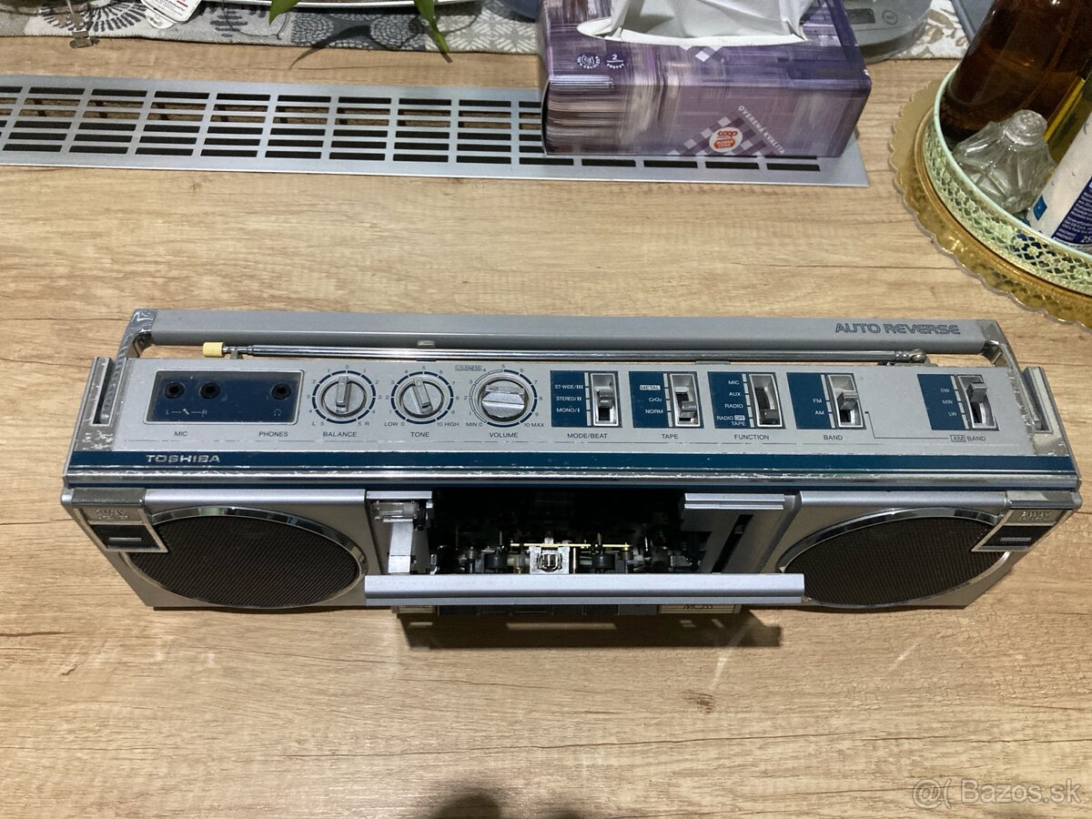 Kazetový radiomagneton Toshiba rt-sf5 - 6