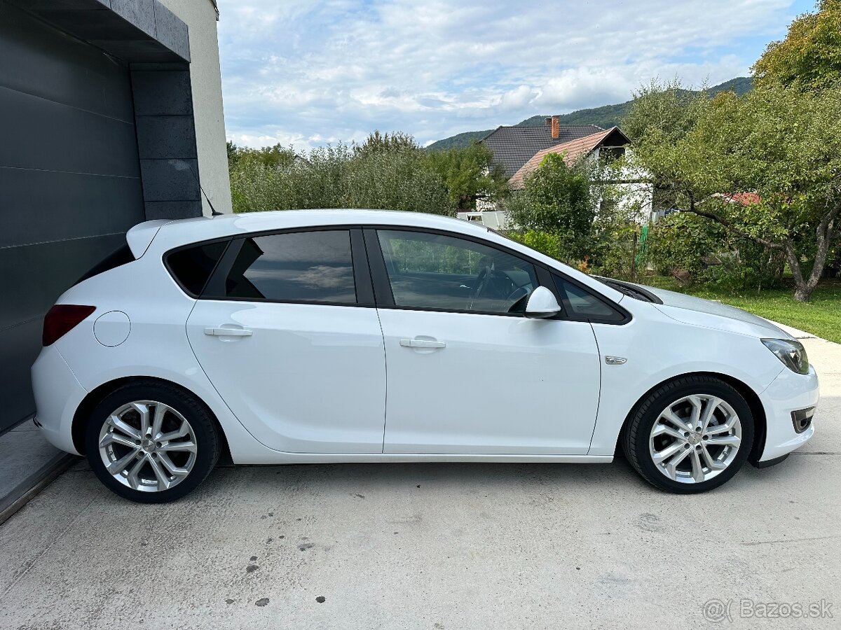 Opel Astra 1.6i - 6