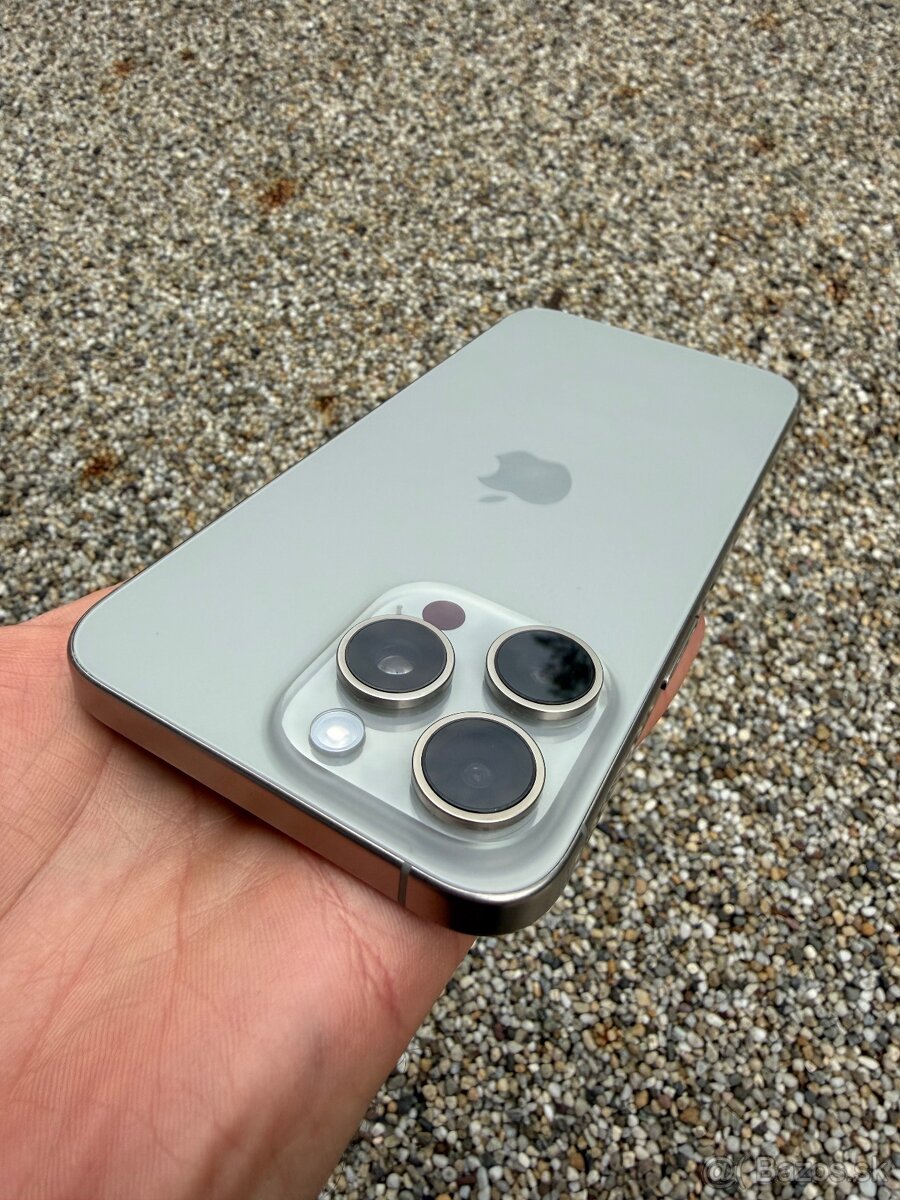 IPhone 15 pro Max - baterie 100% - 6