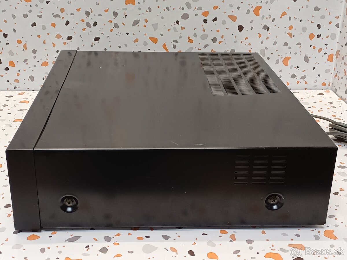 Sony SB-V3000 》prémiový programovateľný video/audio selektor - 6