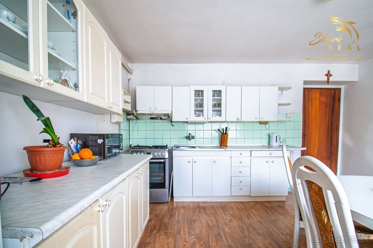 5-izbový rodinný dom v obci Bojná - 6