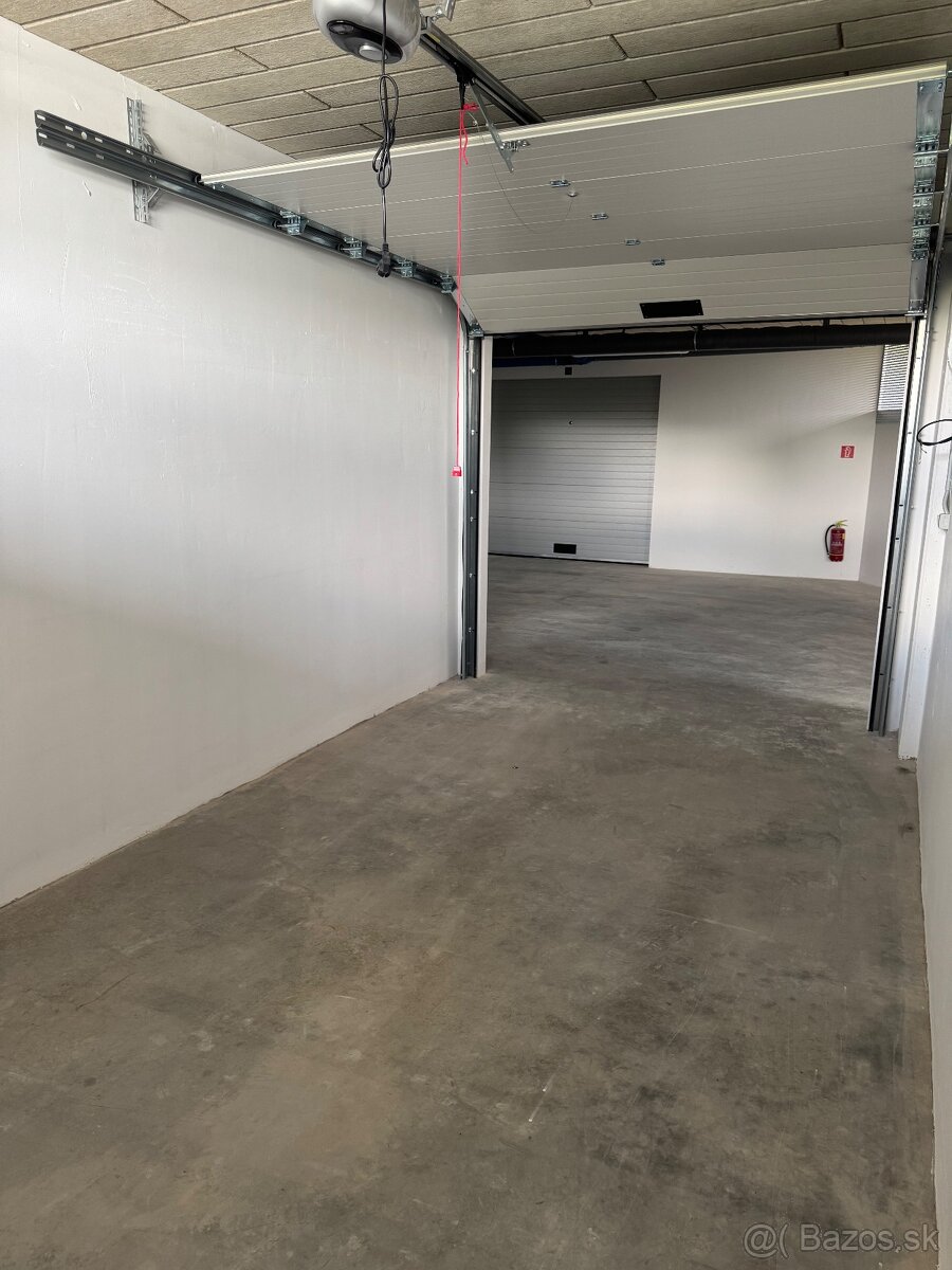 Garáže na prenájom na ZVONČEKOVEJ ul. v Michalovciach - 6